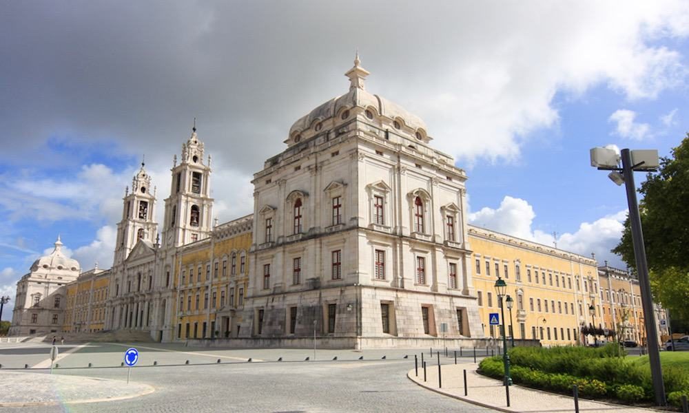 Palacio Nacional de Mafra is one of the biggest palaces in Europe